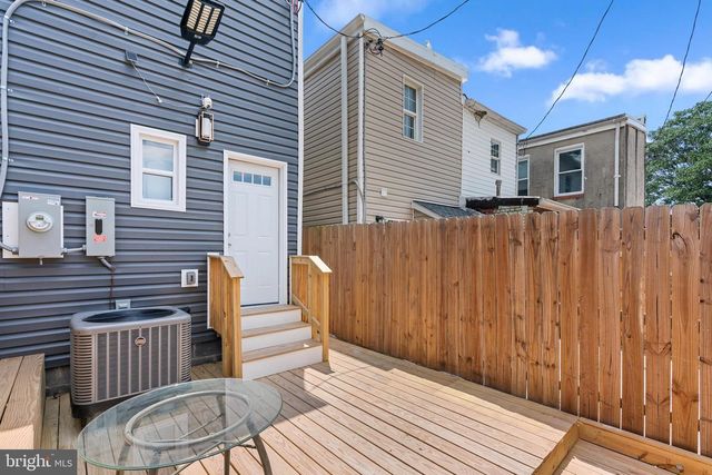 1008 E BIDDLE ST, Baltimore, MD 21202