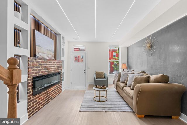 1008 E BIDDLE ST, Baltimore, MD 21202