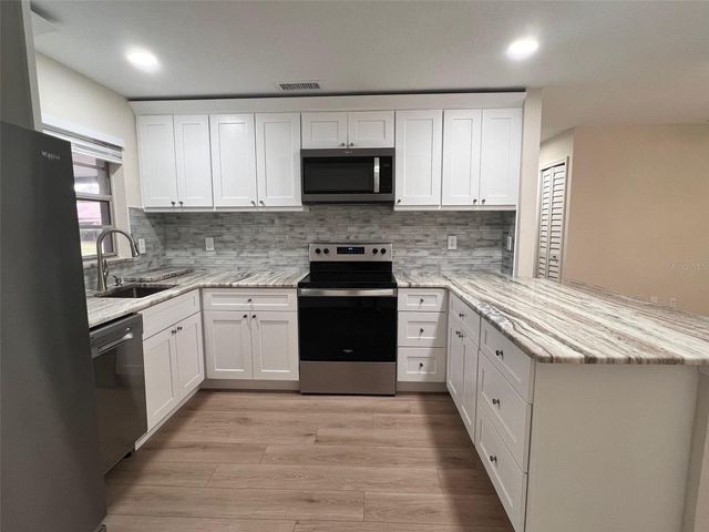 7020 WENTWORTH WAY, New Port Richey, FL 34655