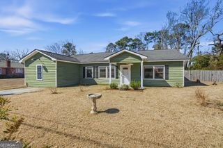 14 Redmond Avenue, Garden City, GA 31408