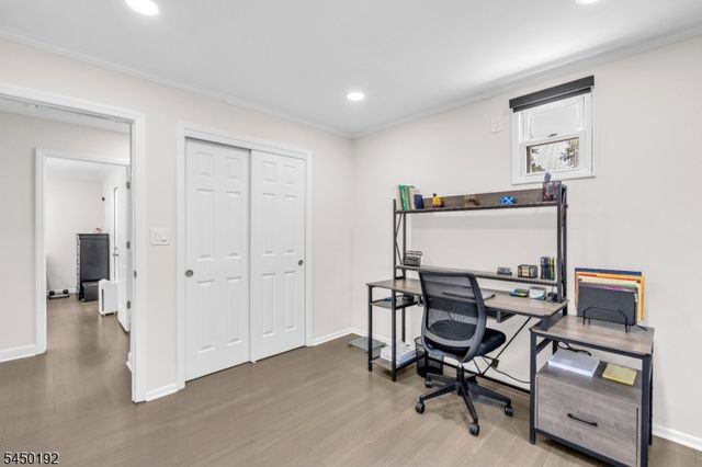 4 Boyd Ave, Fair Lawn Boro, NJ 07410