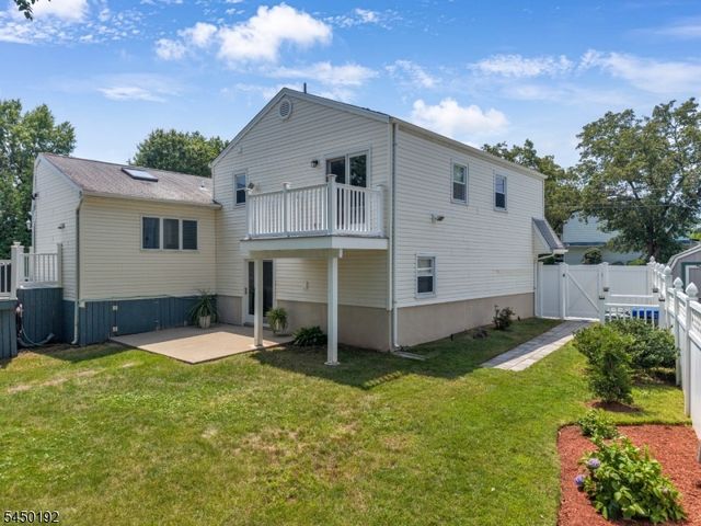 4 Boyd Ave, Fair Lawn Boro, NJ 07410