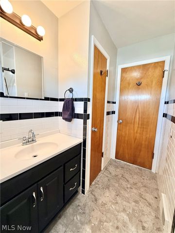 314 Bantam Ridge Road, Wintersville, OH 43953