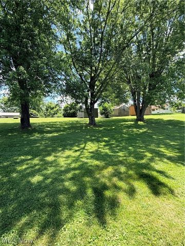 314 Bantam Ridge Road, Wintersville, OH 43953