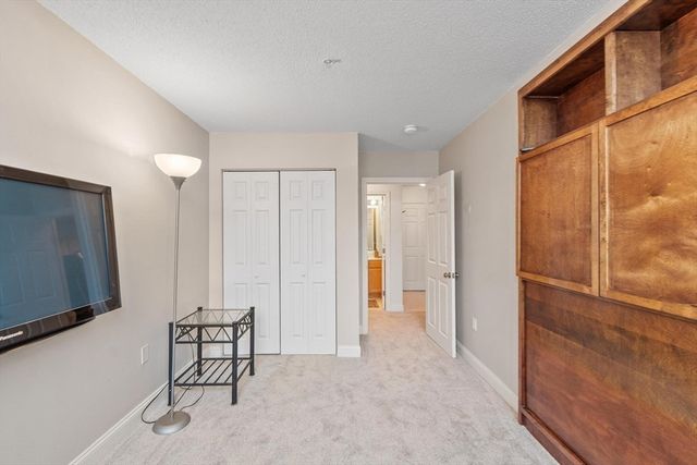 200 Market St 3504, Lowell, MA 01852