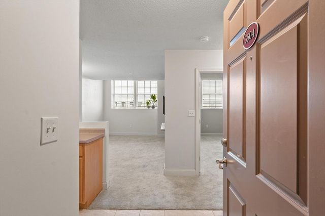 200 Market St 3504, Lowell, MA 01852