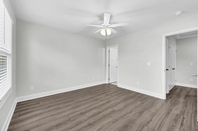 147 Quarry Point Dr, Clarksville, TN 37043
