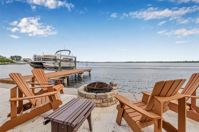 1819 BAYOU GRANDE BOULEVARD NE, St Petersburg, FL 33703