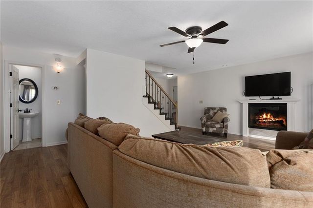 9614 NE CHERRY Court, Kansas City, MO 64155