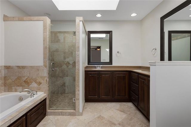 9614 NE CHERRY Court, Kansas City, MO 64155