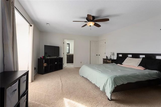 9614 NE CHERRY Court, Kansas City, MO 64155