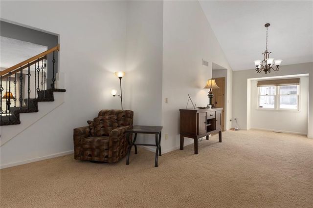 9614 NE CHERRY Court, Kansas City, MO 64155