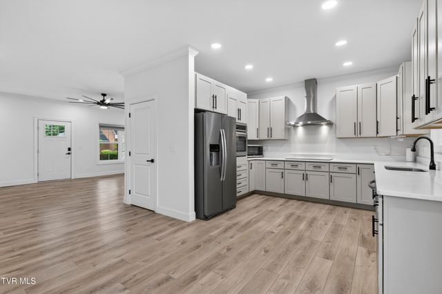12119 Lasalle Court, Glade Spring, VA 24340