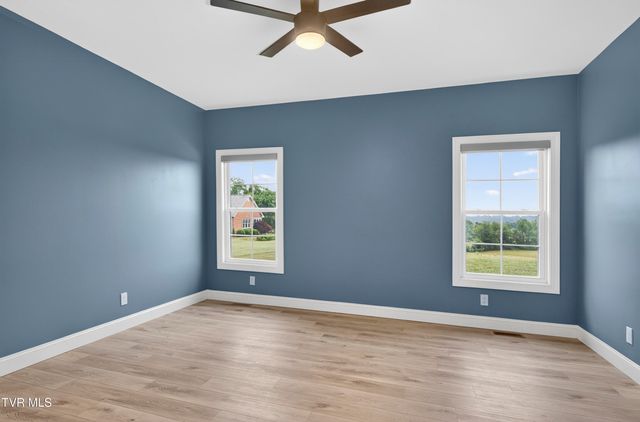 12119 Lasalle Court, Glade Spring, VA 24340
