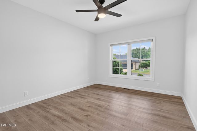 12119 Lasalle Court, Glade Spring, VA 24340