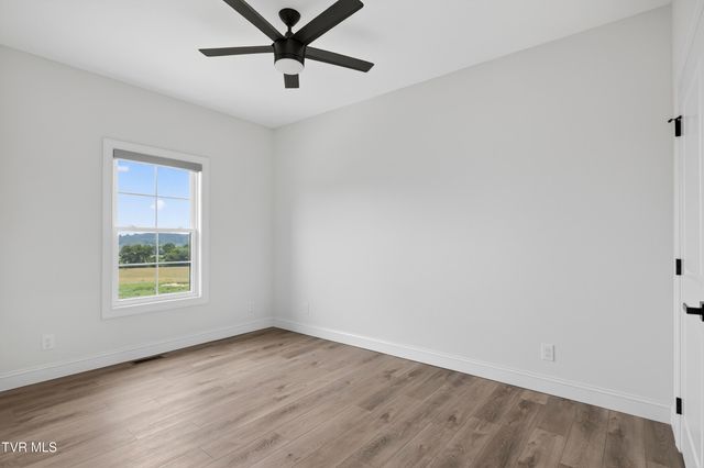 12119 Lasalle Court, Glade Spring, VA 24340