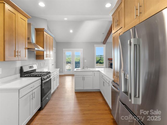 2637 Bowden Lane, Hendersonville, NC 28792