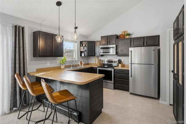 2805 W Davies Drive, Littleton, CO 80120