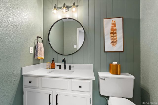 2805 W Davies Drive, Littleton, CO 80120