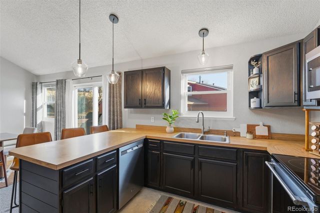 2805 W Davies Drive, Littleton, CO 80120