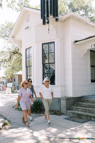 932 Cypress River Drive, New Braunfels, TX 78132