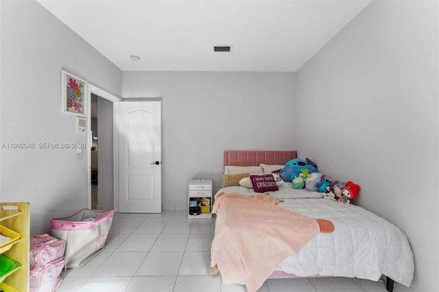 8790 NW 142nd St, Miami Lakes, FL 33018