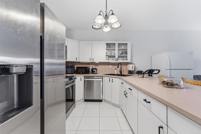 8790 NW 142nd St, Miami Lakes, FL 33018