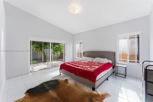 8790 NW 142nd St, Miami Lakes, FL 33018