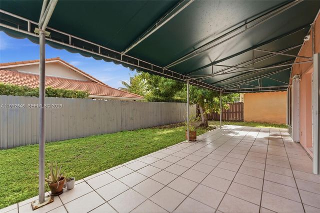 8790 NW 142nd St, Miami Lakes, FL 33018