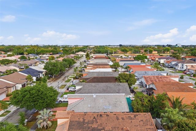 8790 NW 142nd St, Miami Lakes, FL 33018