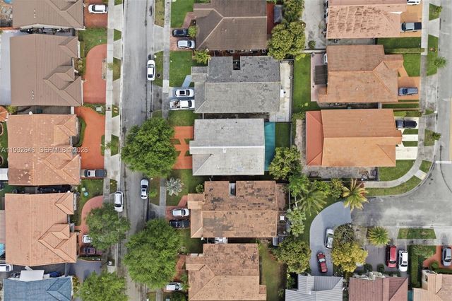 8790 NW 142nd St, Miami Lakes, FL 33018