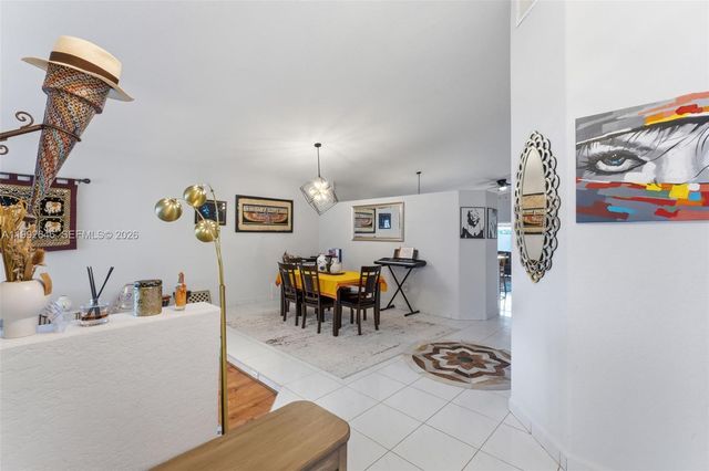 8790 NW 142nd St, Miami Lakes, FL 33018