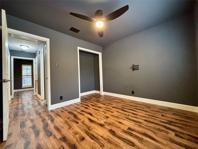 116 Bougainvillea Street, Lake Jackson, TX 77566