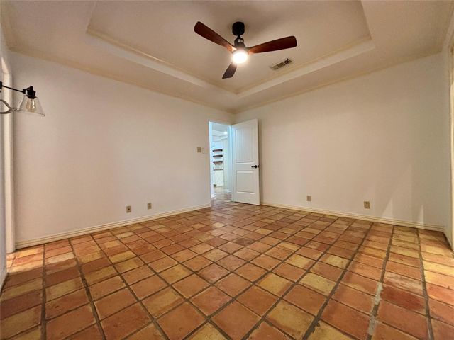 116 Bougainvillea Street, Lake Jackson, TX 77566