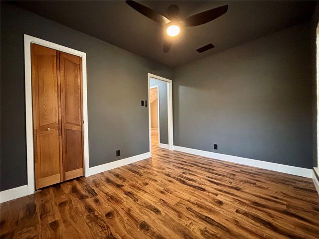 116 Bougainvillea Street, Lake Jackson, TX 77566