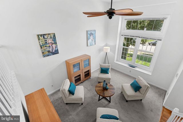 6537 PALISADES DR, Centreville, VA 20121