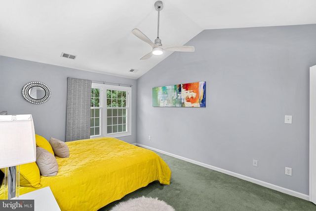 6537 PALISADES DR, Centreville, VA 20121