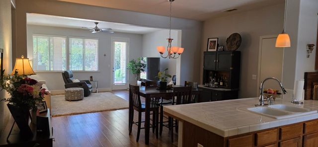 602 E Abbott Avenue, Reedley, CA 93654