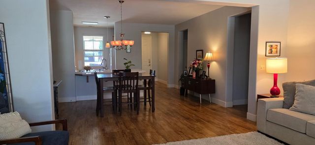 602 E Abbott Avenue, Reedley, CA 93654