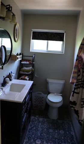 602 E Abbott Avenue, Reedley, CA 93654