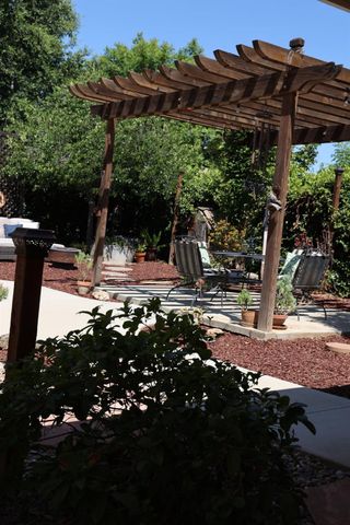 602 E Abbott Avenue, Reedley, CA 93654