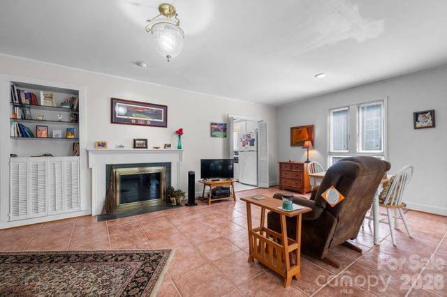 219 West Park Drive, Morganton, NC 28655