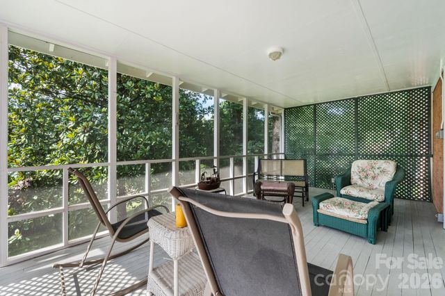 219 West Park Drive, Morganton, NC 28655
