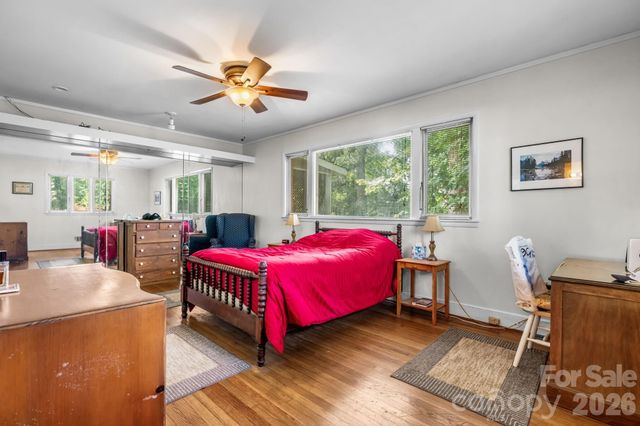 219 West Park Drive, Morganton, NC 28655