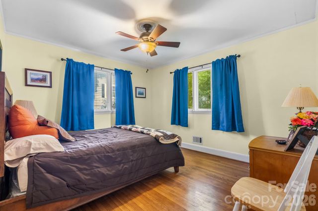 219 West Park Drive, Morganton, NC 28655
