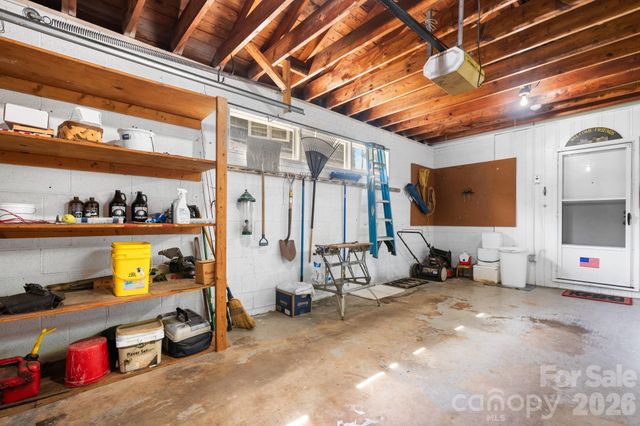 219 West Park Drive, Morganton, NC 28655