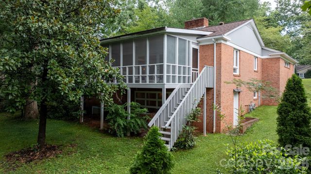 219 West Park Drive, Morganton, NC 28655