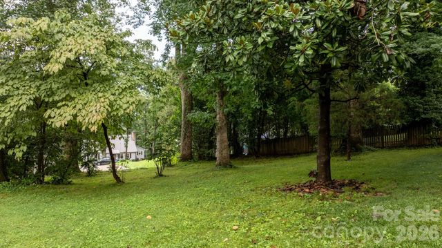 219 West Park Drive, Morganton, NC 28655