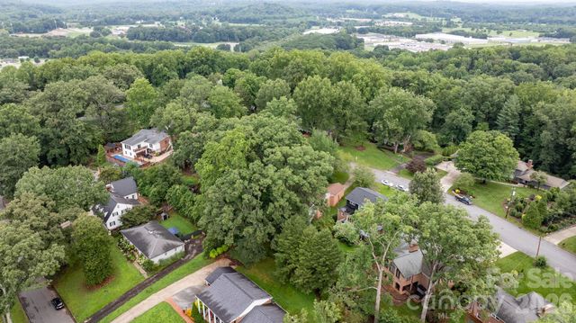 219 West Park Drive, Morganton, NC 28655
