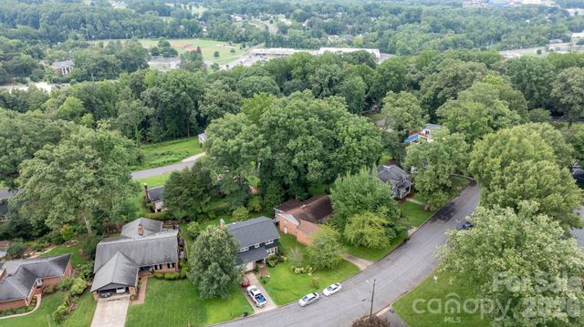 219 West Park Drive, Morganton, NC 28655